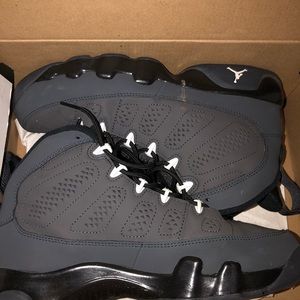 Used Classic Air Jordan’s 9 Retro BG